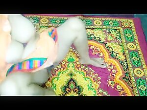 Moti bhabhi ke upar chadh gaya devar - Ghar ka sex video - Indian Sex Videos Download Link