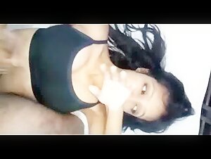 Char Dhin Ke Pyar Me Ghar Aakar Chud Bhi Rahi Hai Aur Video Bhi Banwarahi Hai Cute Girlfriend, Handjob Aur Hard Chudai 2 of 3