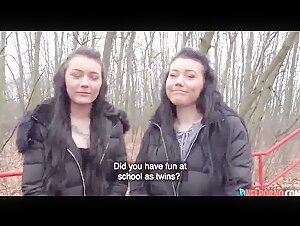 Aisa Wala Sapna To Kabhi Pura Bhi Nahi Ho Sakta, Do Twin Sister Ko Eksath Pela