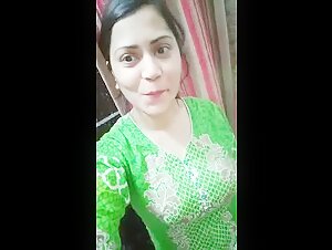 Paki Girl Removing Clothes Showing Big Boobs and Pussy Video Call to Boyfriend