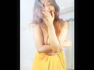 Sexy RiyaA Showing Boobs on StripChat Live with Face