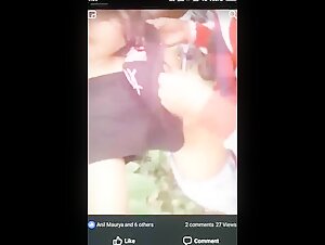 Horny girl apni juicy tits chuswa rahi hai  chapri ladke se
