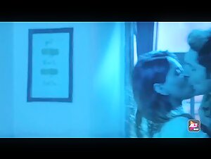 Karishma_Sharma Hot Sex Scene Kissing Ragini MMS