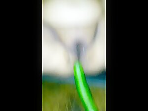 Sexy Chubby Big Breasted Hot Pakistani Aunty Using Cucumber For Masturbation