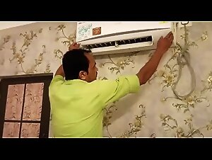 Amir Bhabhi Ke Mote Chuche Chuskar Mast Pela, AC Mechanic Unrated Adult Shot Film